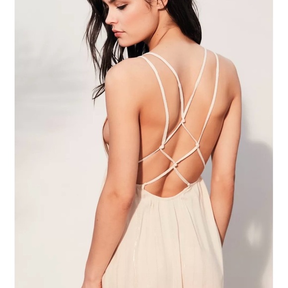 Out From Under Knotted Back Beach Maxi Cover-Up | Size Large | Like New - Picture 4 of 10